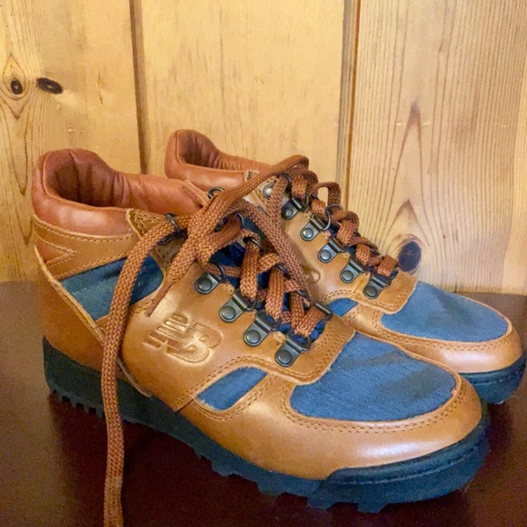 New Balance Ankle  Boots so 8.5 New - Picture 5 of 6